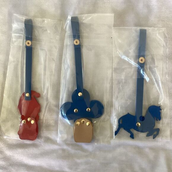 NIB Louis Vuitton Limited Edition Christmas Bag Charms Set of 3 Holiday GWP - Picture 7 of 7